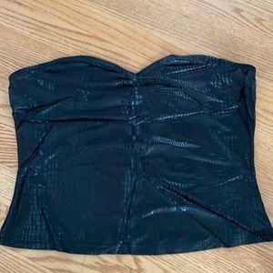 SHEIN CURVE snakeskin top